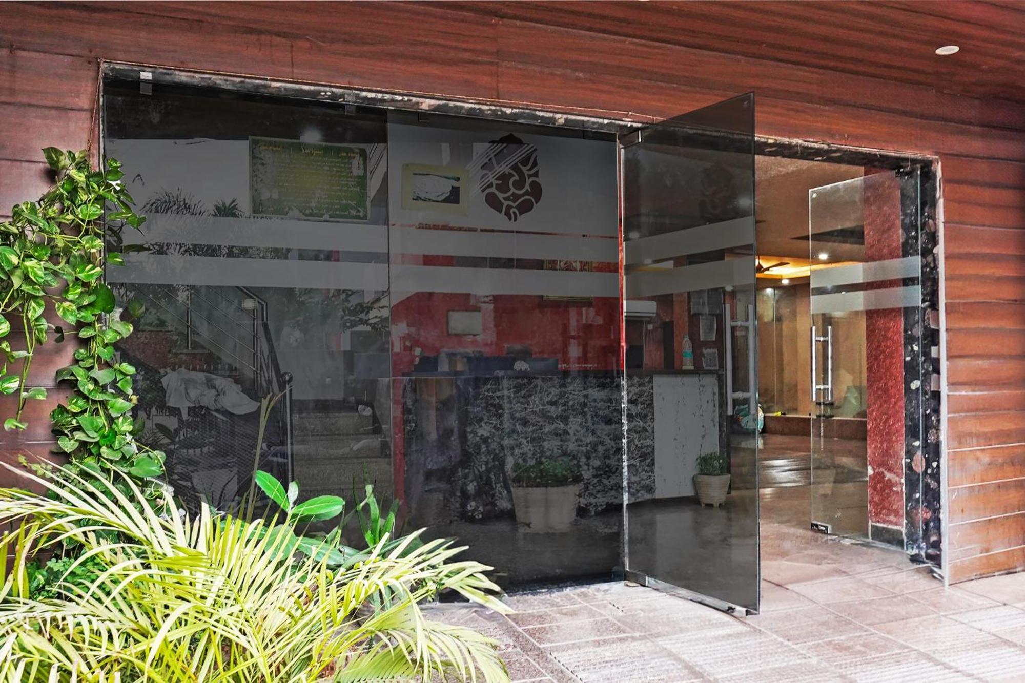 Hotel O Babil Palace Near Omaxe Celebration Mall Gurgaon Exterior foto